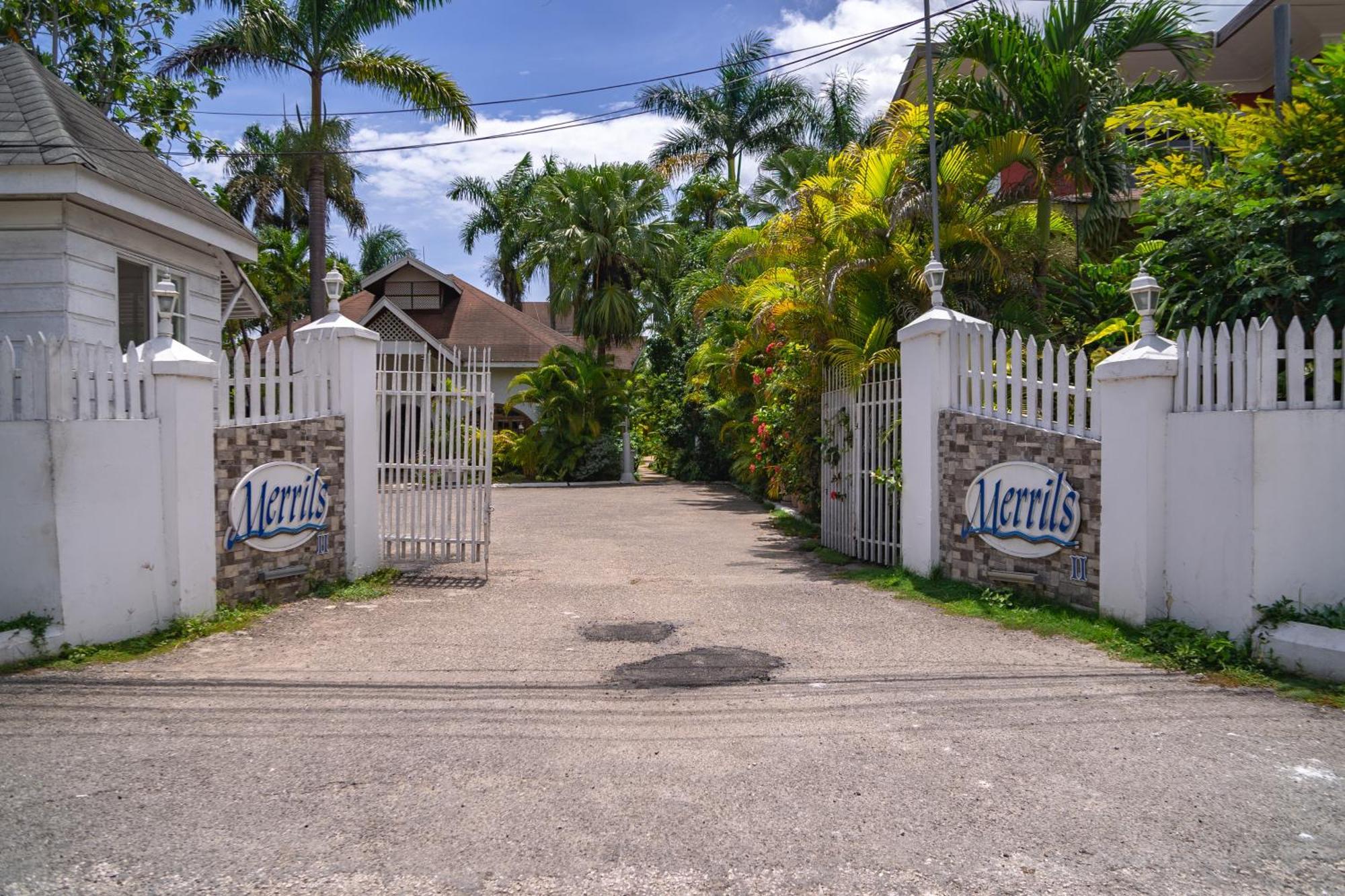 Merrils Beach Resort II Negril Exterior foto